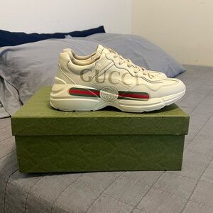 Men’s Rhyton Gucci Logo Leather Sneakers